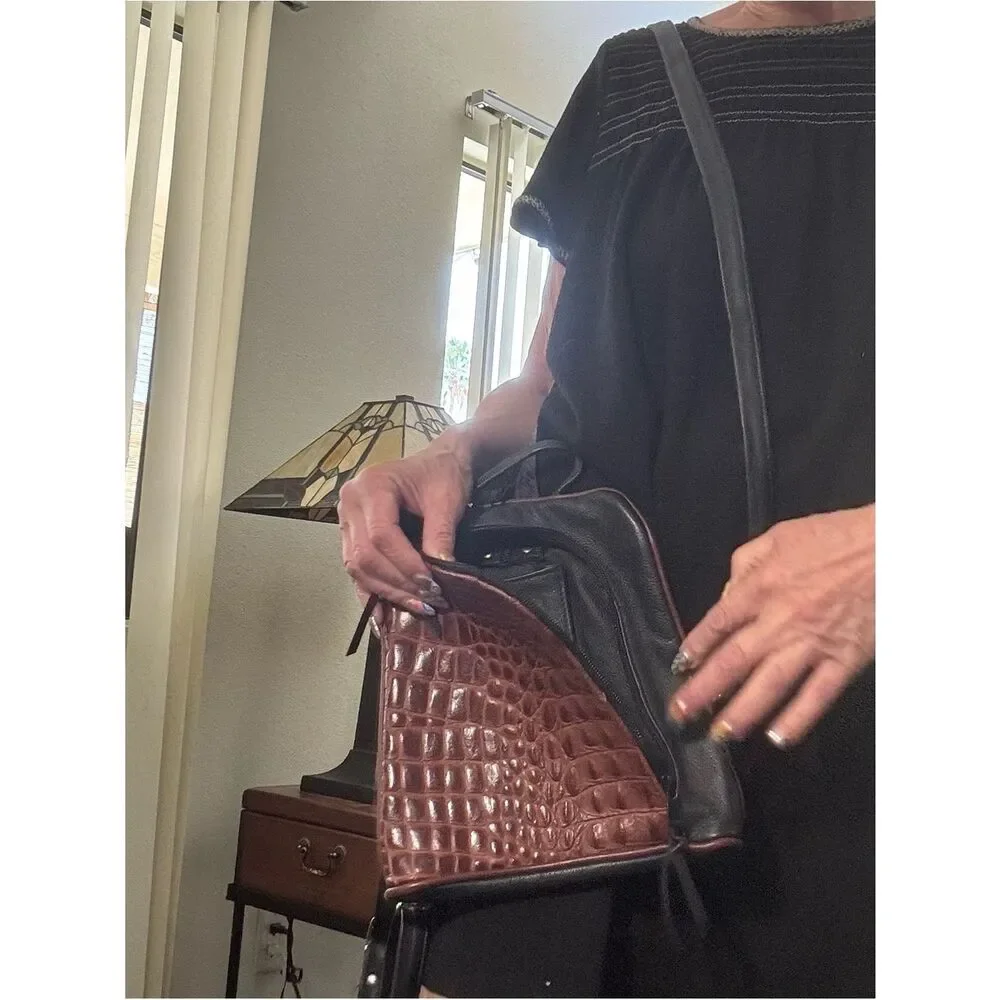 Artisan Lefty Leather CCW Sling/Backpack - Brahmin Croc Detail - Heavy Duty NEW